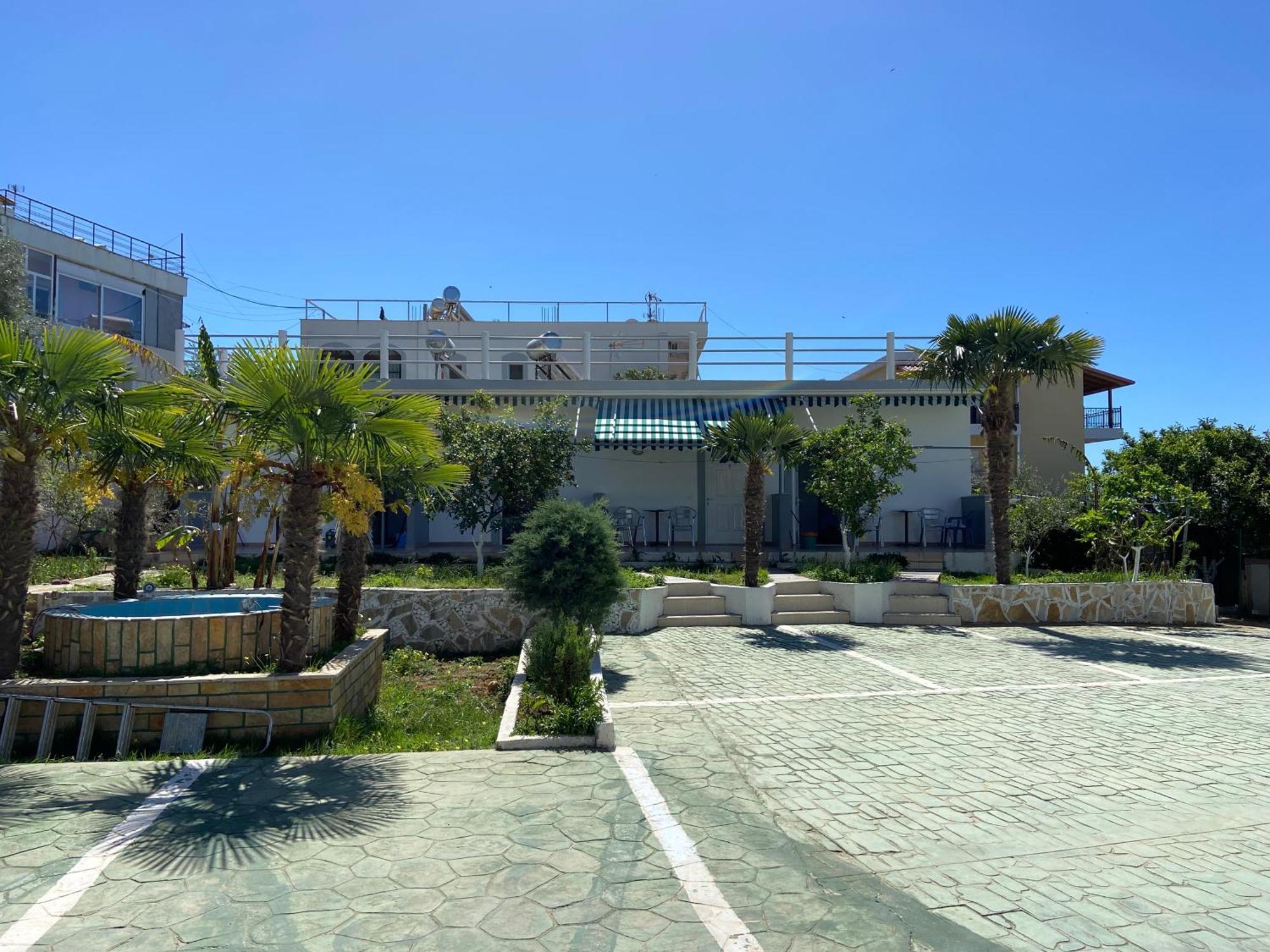 Yard Paradise Rooms Dhermi Exterior photo